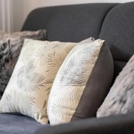 Cozy Morena Rakoczego By Rent Like