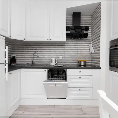 Cozy Morena Rakoczego By Rent Like *